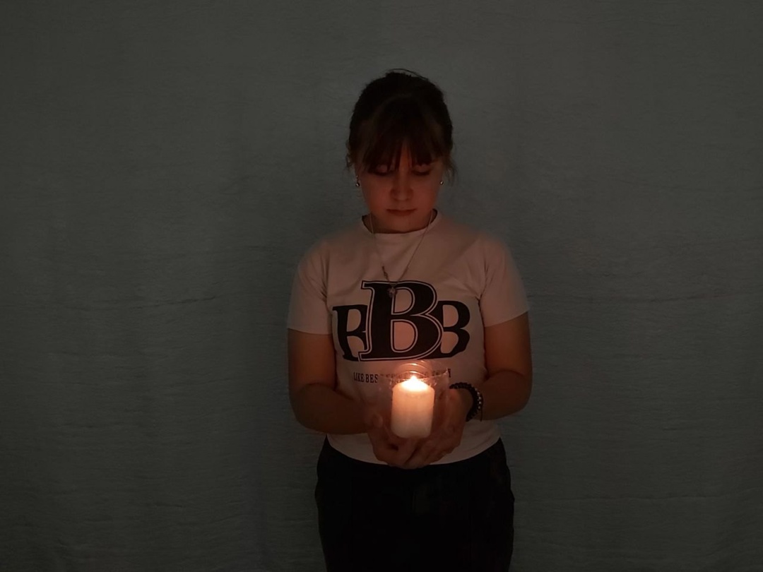 18 3